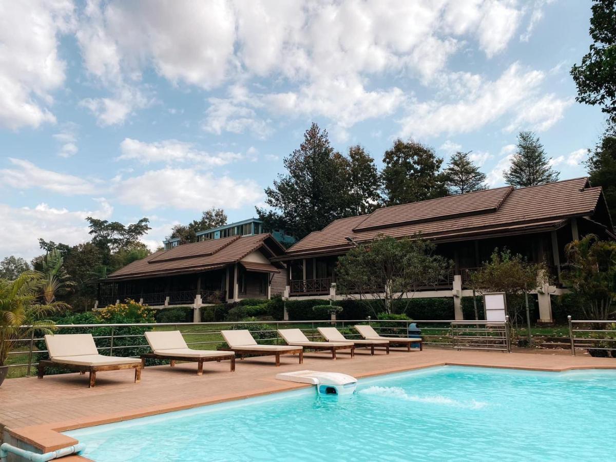PhuBachiang Golf&Resort Pakse Bagian luar foto