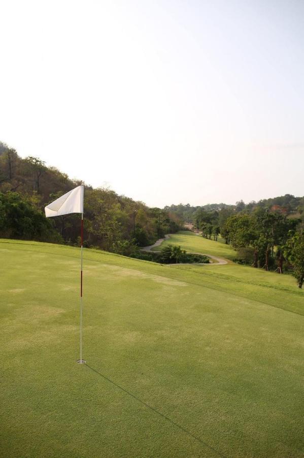 PhuBachiang Golf&Resort Pakse Bagian luar foto