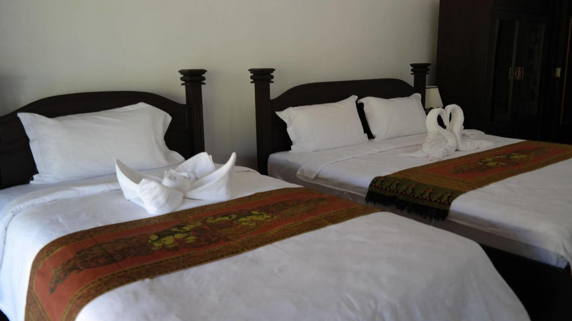 PhuBachiang Golf&Resort Pakse Bagian luar foto